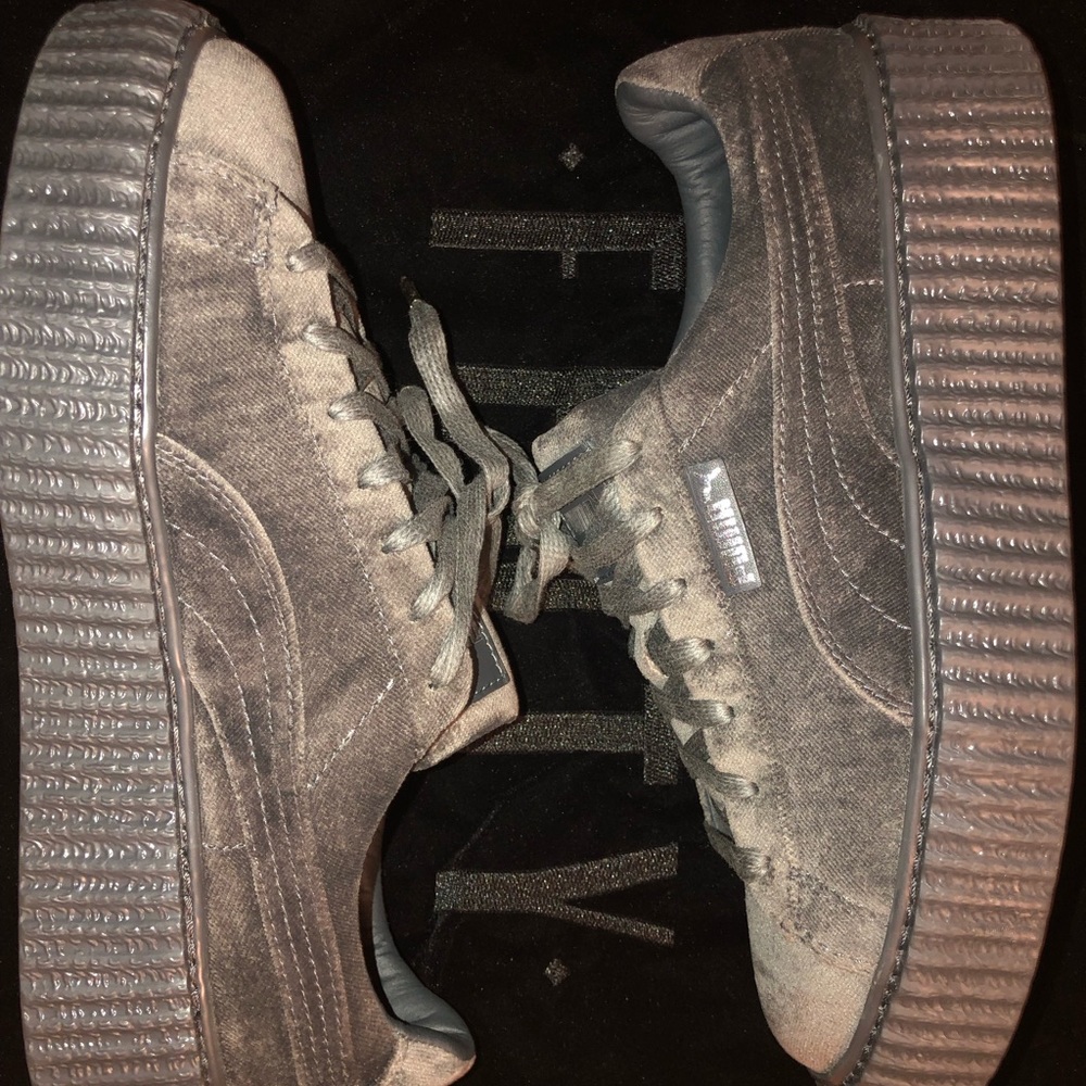 Woman’s Rihanna FENTY Creeper Sneakers US 8.5
